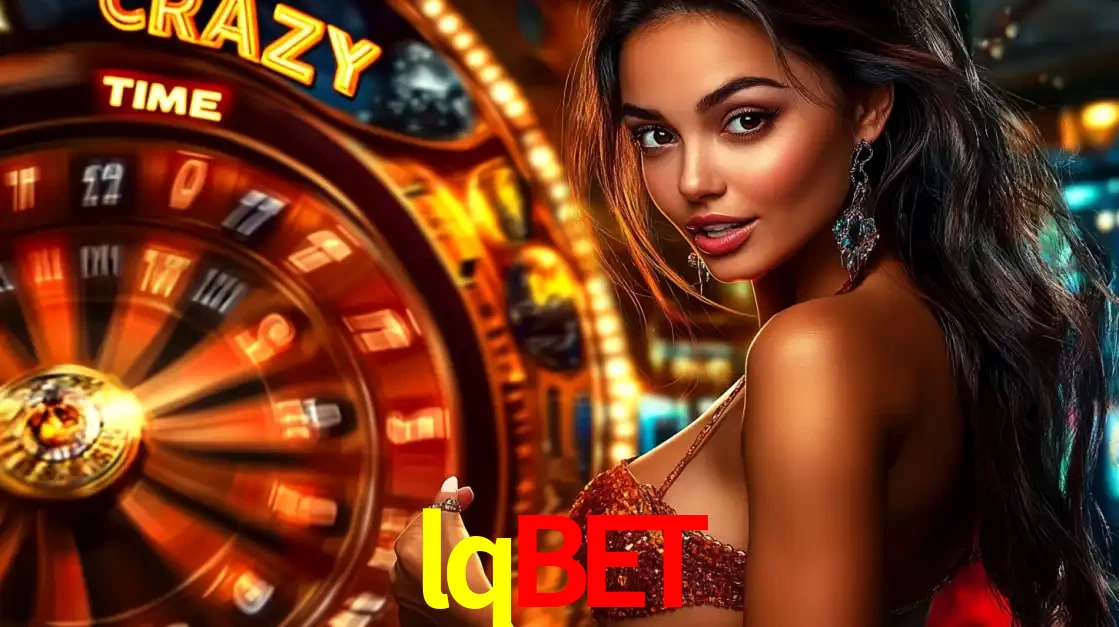 Mulher ao lado da roda de prêmios do jogo de cassino ao vivo Crazy Time, um dos shows de jogos mais emocionantes oferecidos pela plataforma de apostas lqbet.